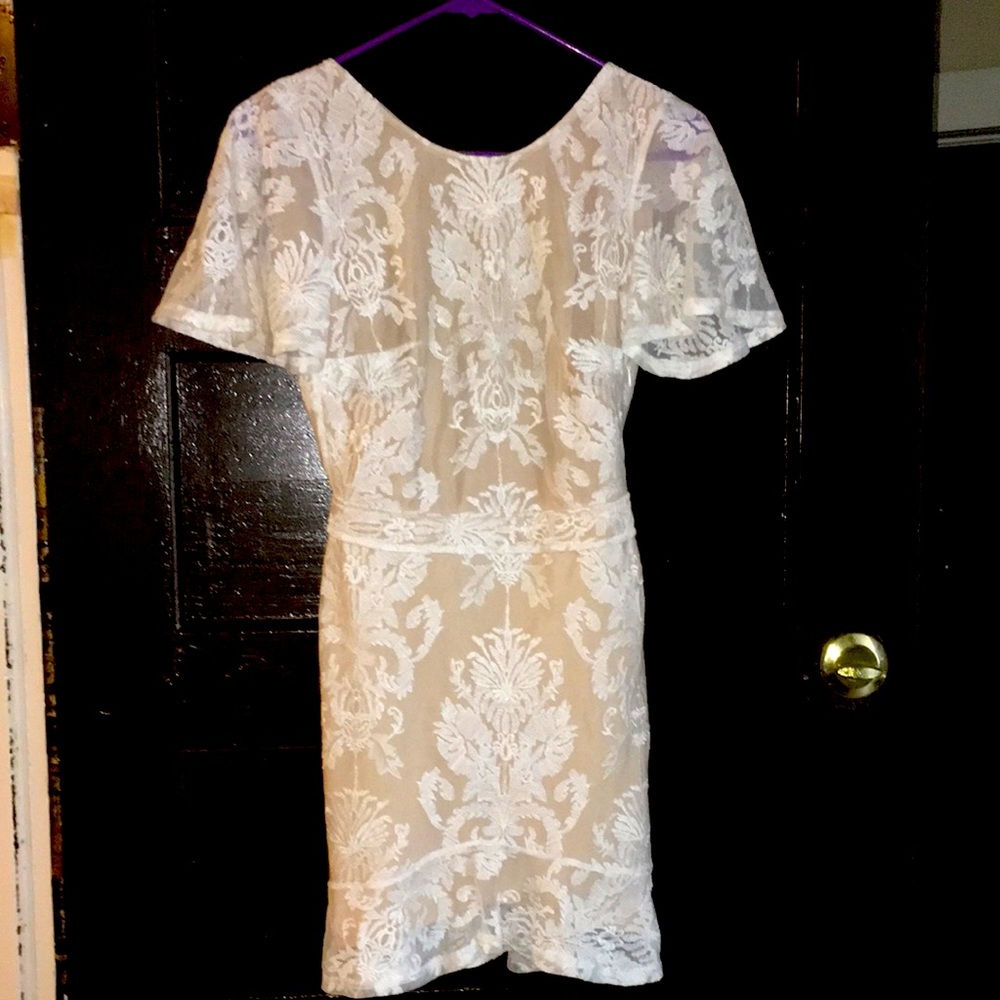 Lacy White w Cream undertone Short Dress